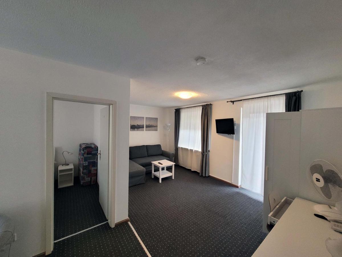 Hotel Restaurant Adria Kroatien Bad Ems Kültér fotó
