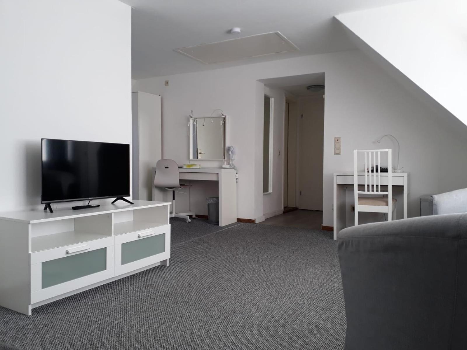 Hotel Restaurant Adria Kroatien Bad Ems Kültér fotó