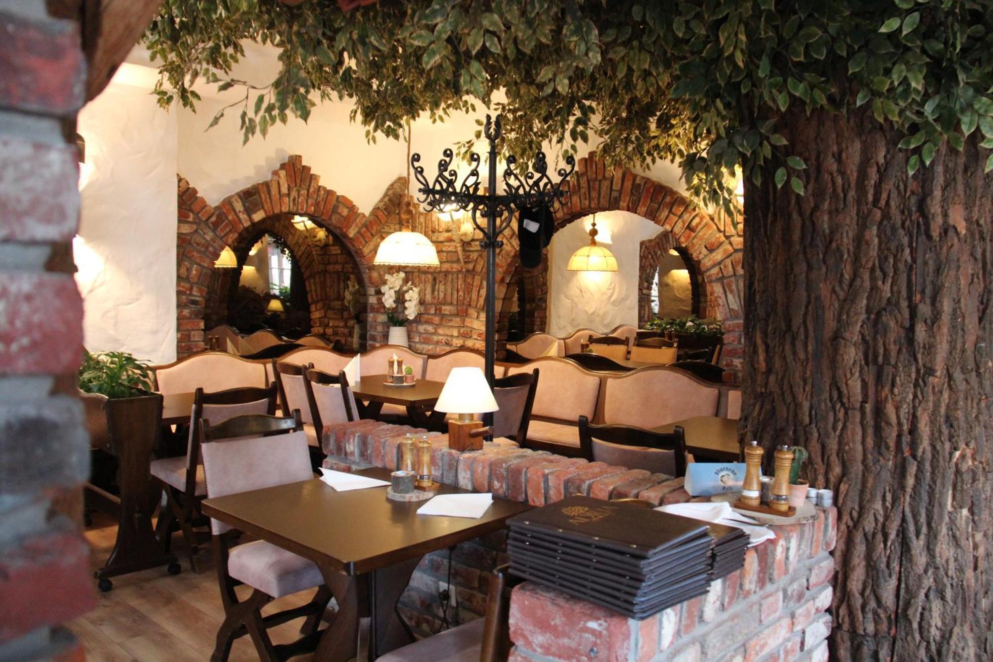 Hotel Restaurant Adria Kroatien Bad Ems Kültér fotó
