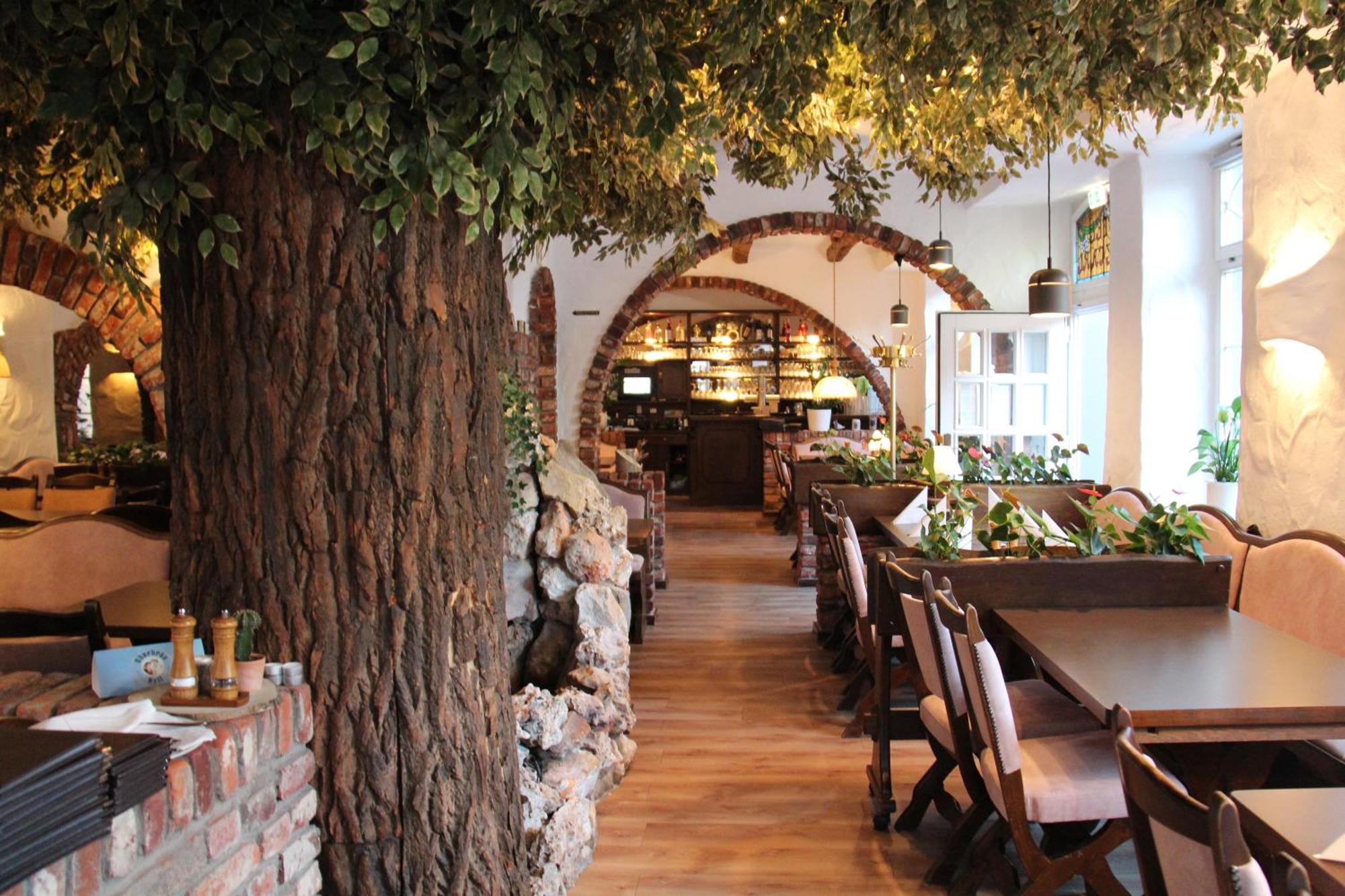 Hotel Restaurant Adria Kroatien Bad Ems Kültér fotó