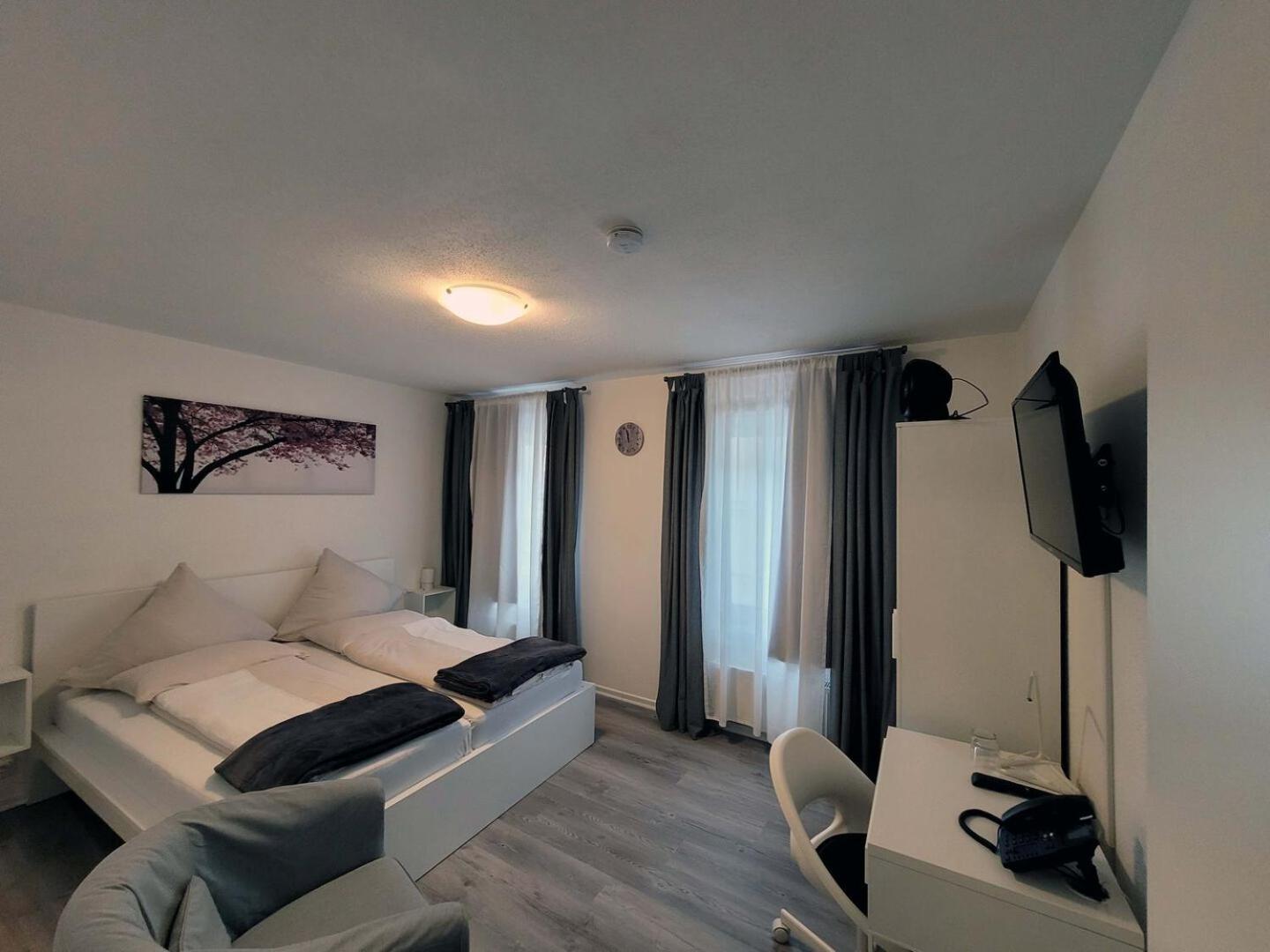 Hotel Restaurant Adria Kroatien Bad Ems Kültér fotó